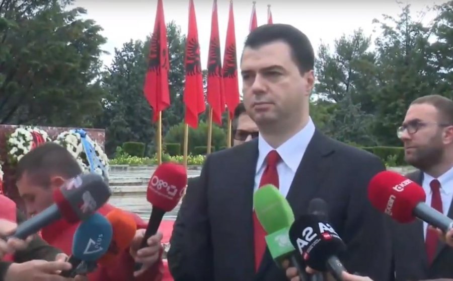 5 Maji, Basha: Të vetëdijshëm se për lirinë shkohet në betejë çdo ditë