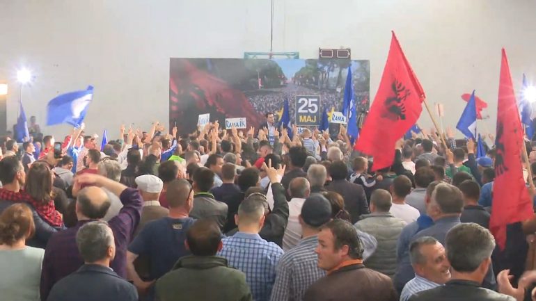 Basha: Rama duhet të largohet, tre ish-ministra iu përfshinë në skandale