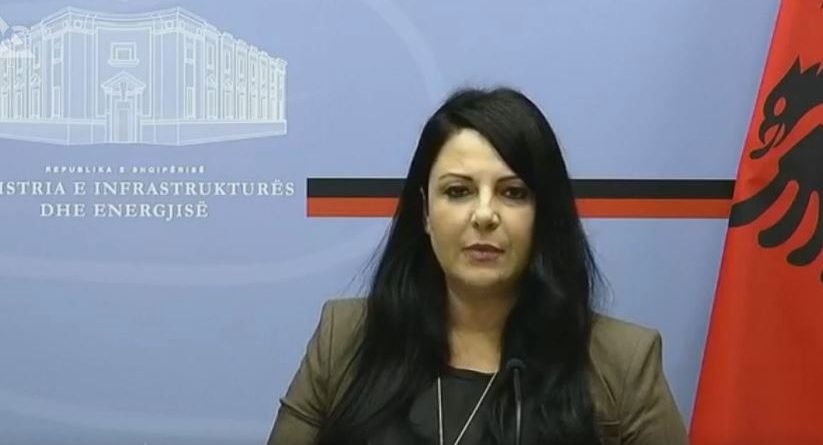 Tiranë-Durrës me pagesë, Balluku: Nuk bëhet në shtator, kusht zgjerimi i rrugës së vjetër