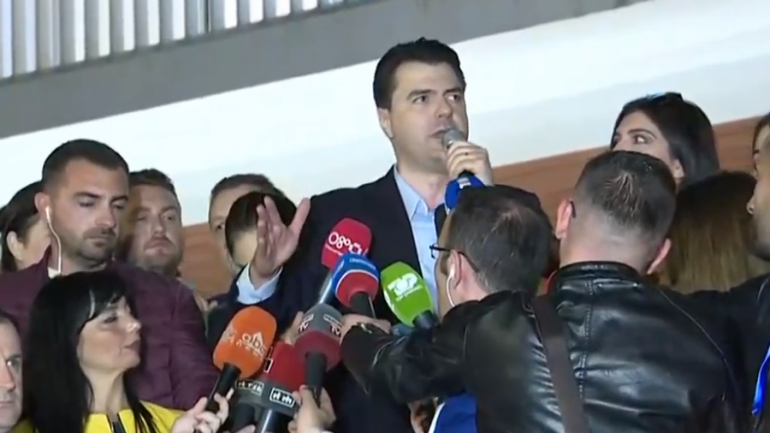 Basha i prerë: Koha për zgjidhje politike, largim i Ramës