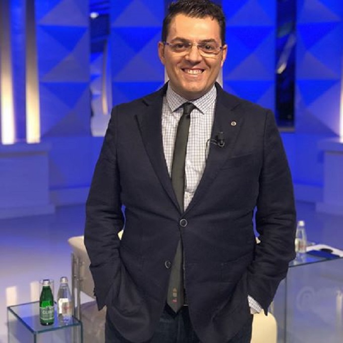 Gazetari i njohur së shpejti baba për herë të dytë