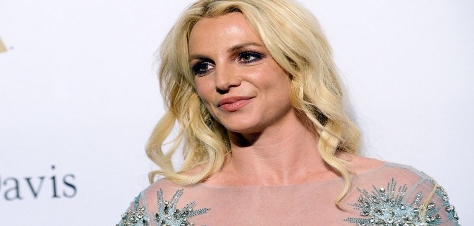 Britney Spears tërhiqet nga muzika