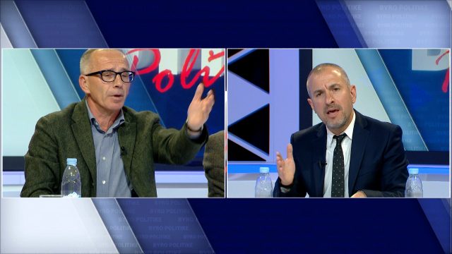 “Ju deputetëve edhe m** po t’ju jepnin e hani”! Sherr midis Mark Markut dhe deputetit Bushati