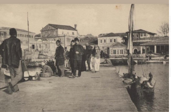 FOTOLAJM/ Si dukej Durrësi në vitin 1910