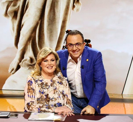 Eni Çobani feston sot ditëlindjen, urimi i veçantë nga Ardit Gjebrea (FOTO)