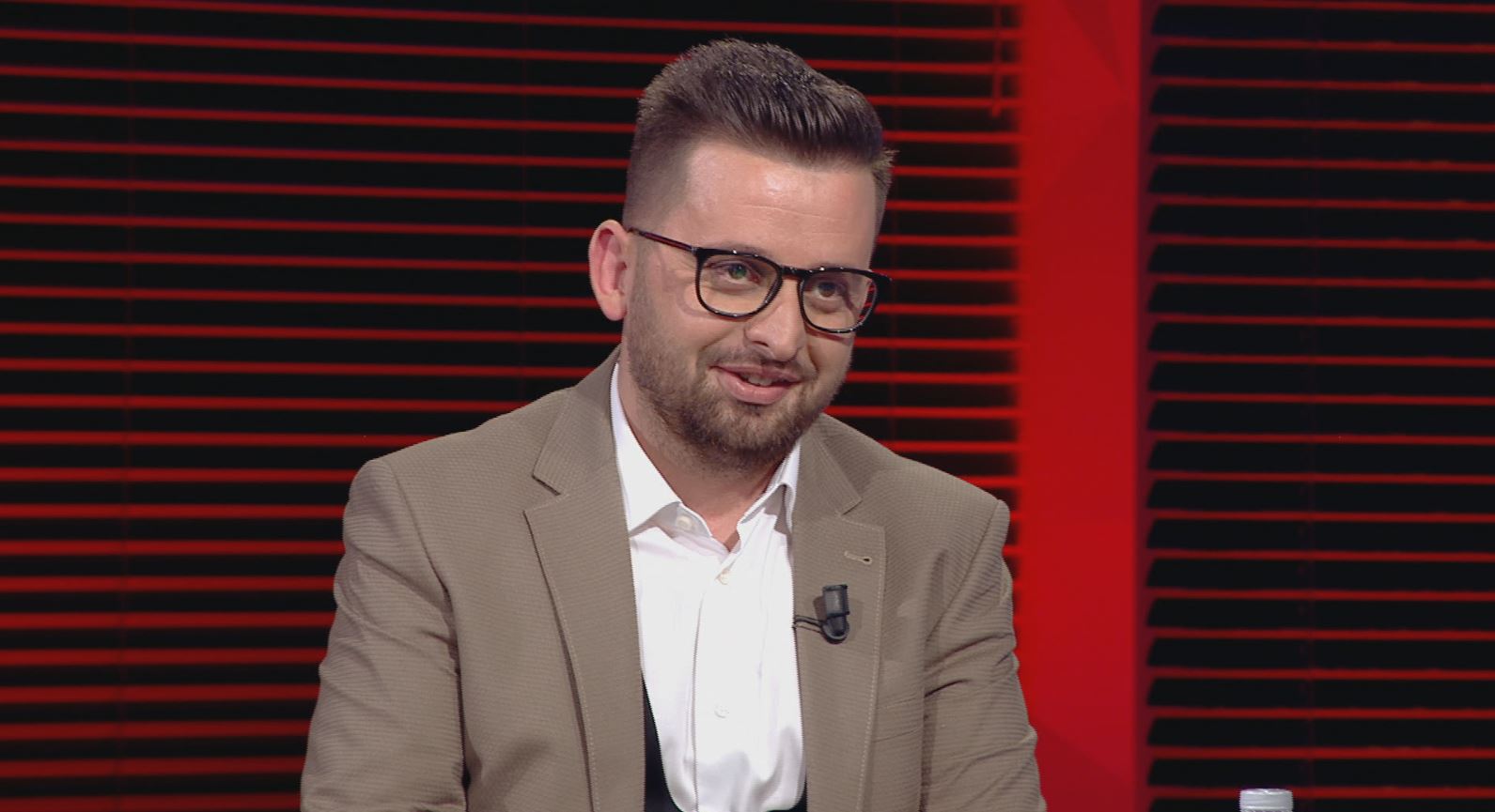 “Nuk ishte kapriço”, Erion Isai sqaron të vërtetën e largimit nga Portokallia