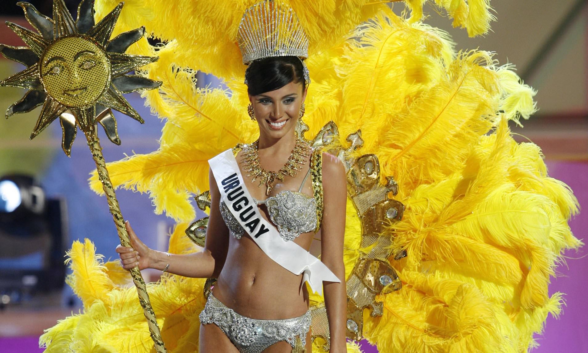 Miss-i gjendet e varur në banjën e një hoteli