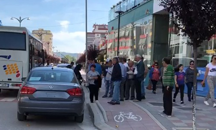 Protesta e opozitës, demokratët e Fierit: Policia po na ushtron presion