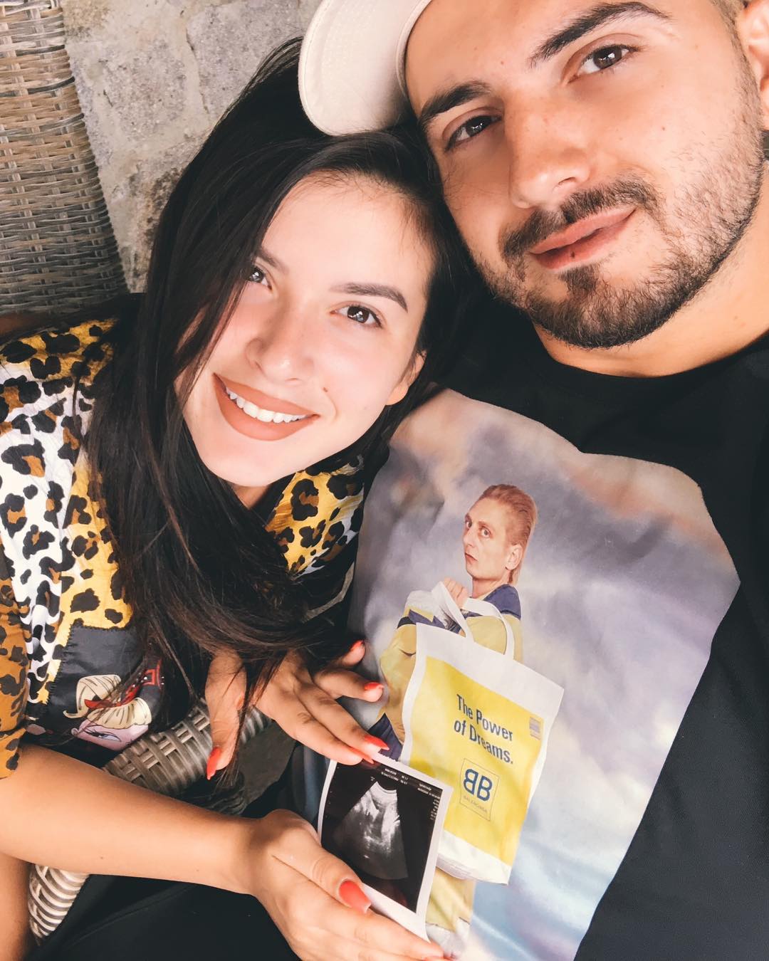 Elita Rudi bëhet bionde, Gjiko nuk e njeh: Gru a je ti?