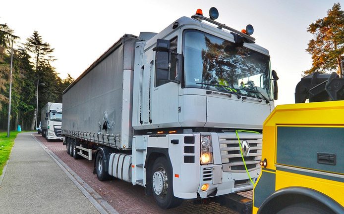 Dy shqiptarë vjedhin kamionin në Holandë, në pranga një prej tyre