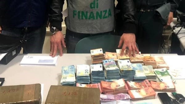 Kokainë mes patateve të ngrira nga Holanda në Shqipëri, në pranga 2 shqiptarë