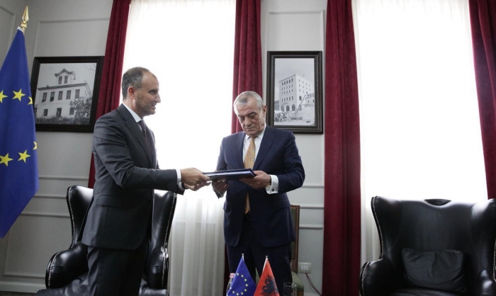 Ambasadori i BE i dorëzon Raportin e KE, Ruçi: Lajm i gëzuar për shqiptarët