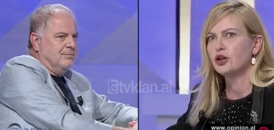 Mesila Doda përplaset me Baton Haxhiun, ish-deputetja rrëmben shishen e ujit… (Video)