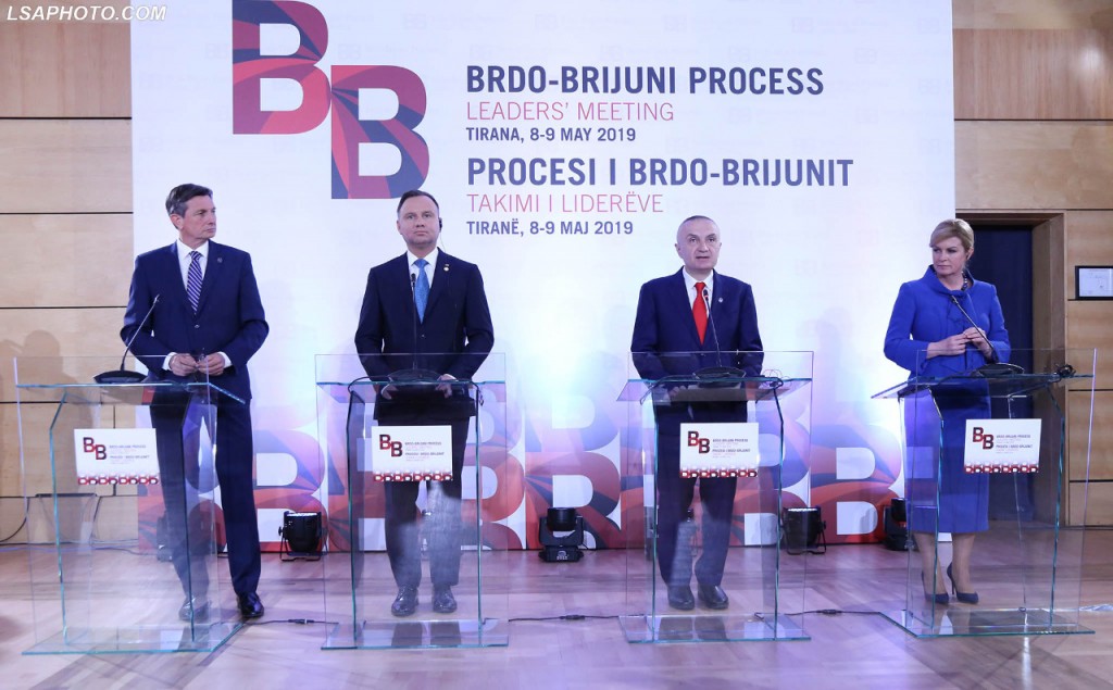 A i afroi Samiti i Tiranës dy liderët Thaçi-Vuçiç për dialog? Flet Presidenti Meta