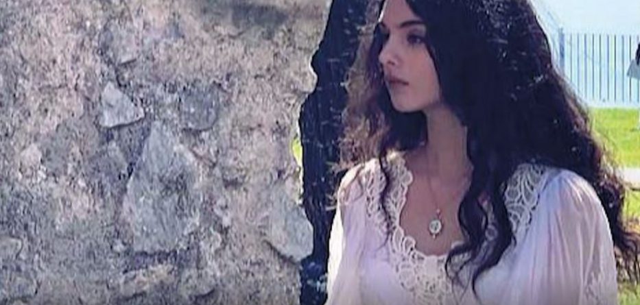 Bëmë mama të të ngjaj!