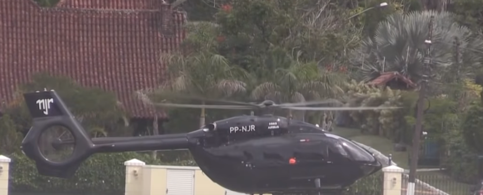 Neymar shkon në grumbullimin e Brazilit me stil hollivudian