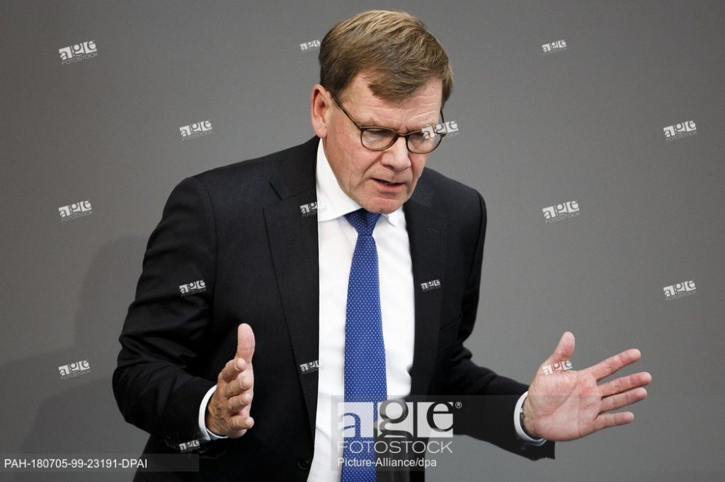 Deputetët gjermanë: Zgjedhjet pa opozitën janë problematike, të shtyhet data