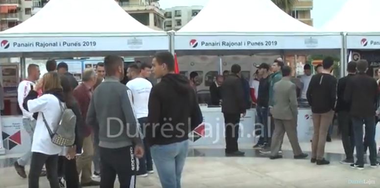 Panairi i punës/ 2000 vende të lira në Durrës dhe 6 mijë aplikantë (VIDEO)