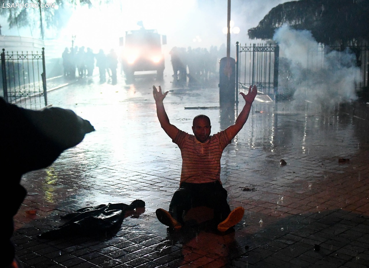 Kaos e revoltë… Çfarë nuk u pa nga protesta e opozitës (FOTO)