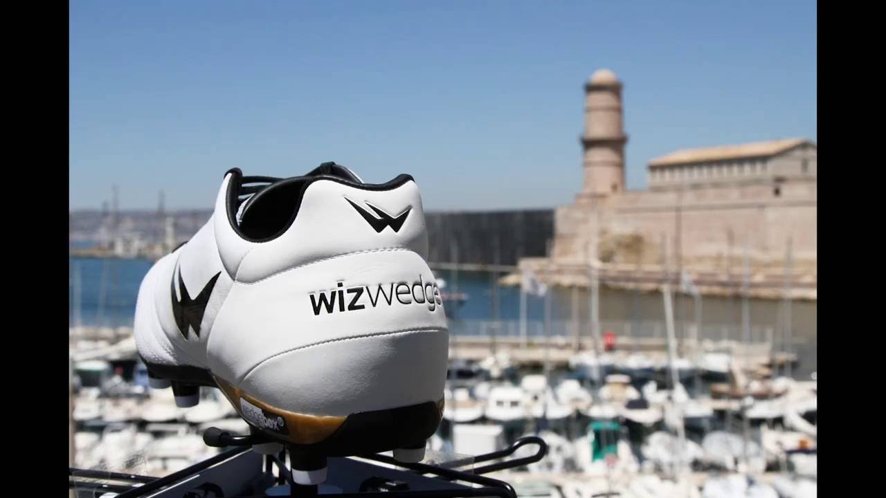 Revolucion në Francë, këpucë për lojtarët e dëmtuar