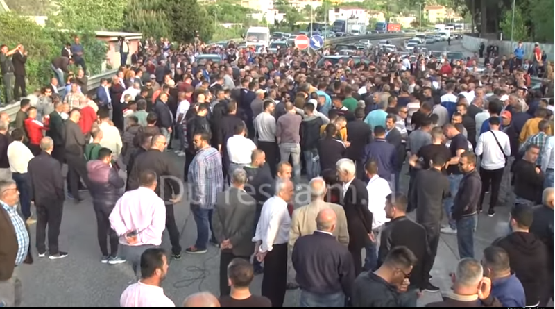 Nesër shmangni këtë rrugë në Durrës