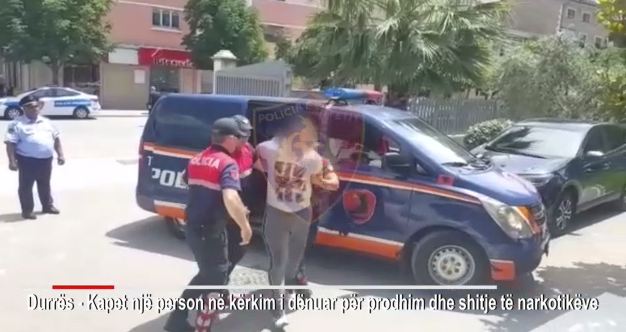 EMRI/ Kapet i kërkuari nga Durrësi për prodhim kanabisi (VIDEO)