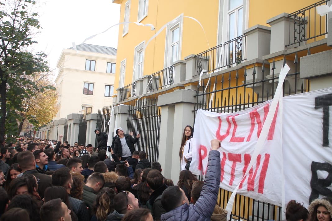 Studentët paralajmërojnë protestë para Ministrisë së Arsimit në 22 maj