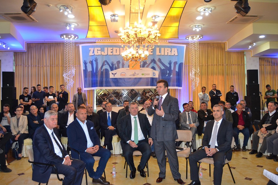 Aleatët e PD-së takim në Durrës: Meta është me ne