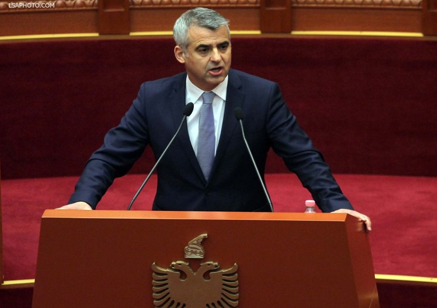 Dule thirrje Metës: Shpërndaje Kuvendin, ka rënë!