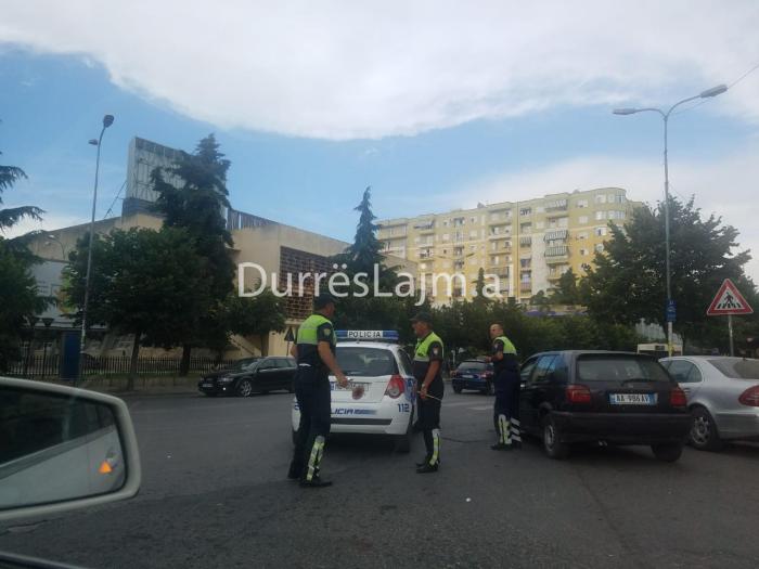 “Blindohet” Durrësi, policia në shërbim të përforcuar! (FOTO)