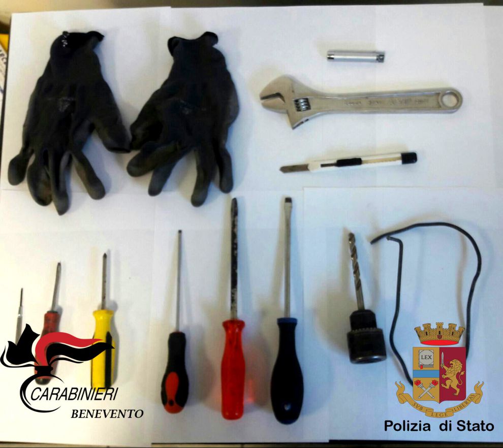 Arrestohen 4 shqiptarë në Itali, mes tyre dhe një femër