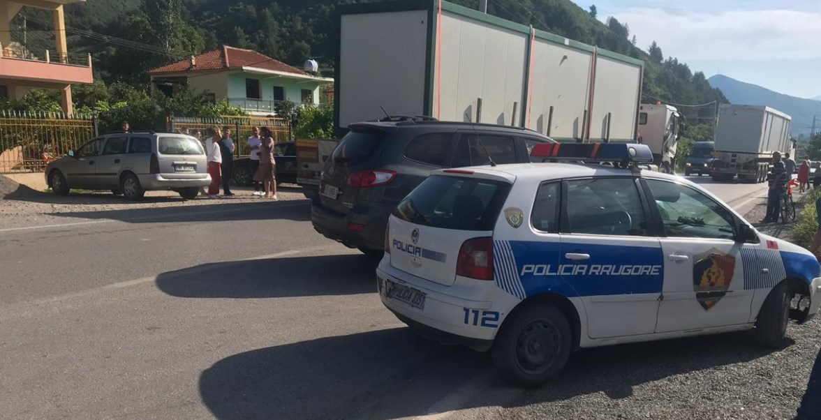 Makina aksidenton 12-vjeçarin