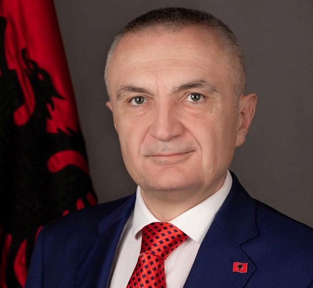 Shkarkimi dhe mocioni në parlament, Meta reagon në “Facebook”