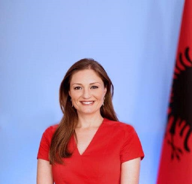 Ish-ministrja e Integrimit: Qytetarët s’mund të ndahen në të majtë e të djathtë, janë të gjithë shqiptarë