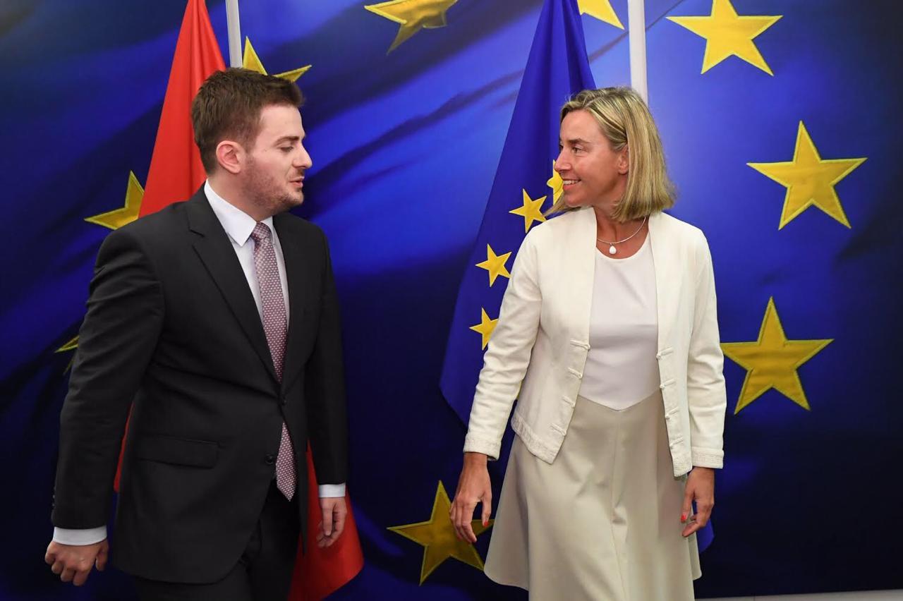 Cakaj takohet me Mogherinin: Shqipëria meriton hapjen e negociatave në qershor