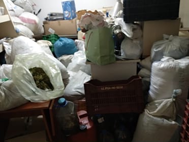 Pije alkoolike dhe ushqime TOTALISHT me shkelje! AKU pezullon bizneset dhe bllokon 44.5 tonë verë e raki