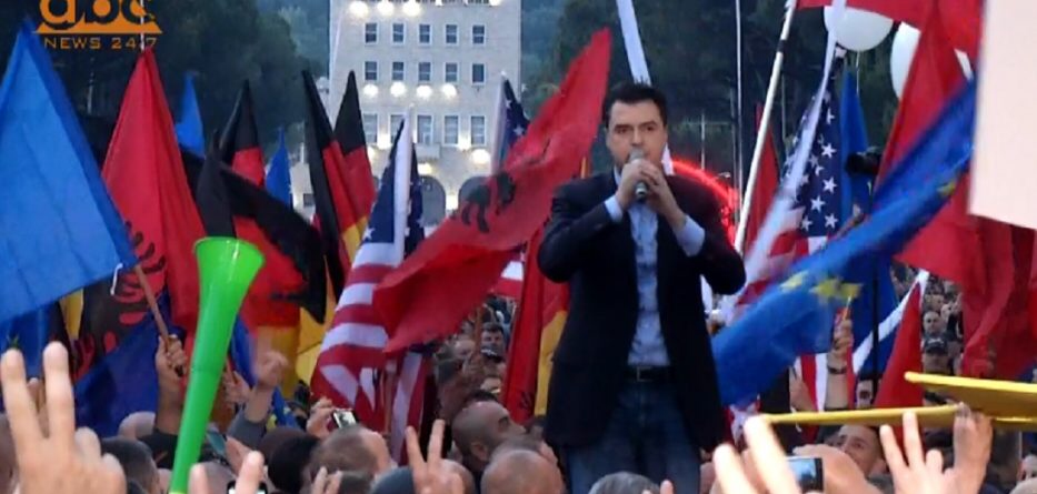 Basha: Rama kufomë politike e urryer, sot të ishte para drejtësisë