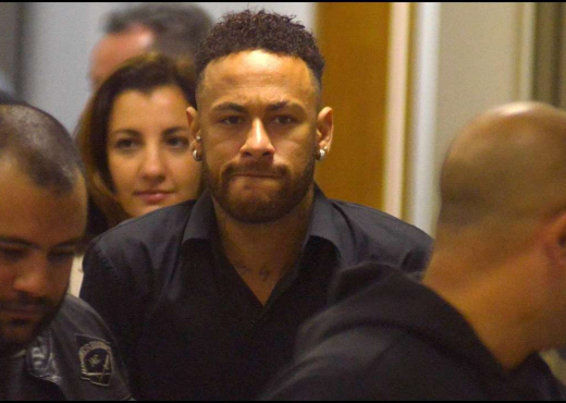 Çfarë po ndodh me Neymar, sponsorat tërheqin reklamat