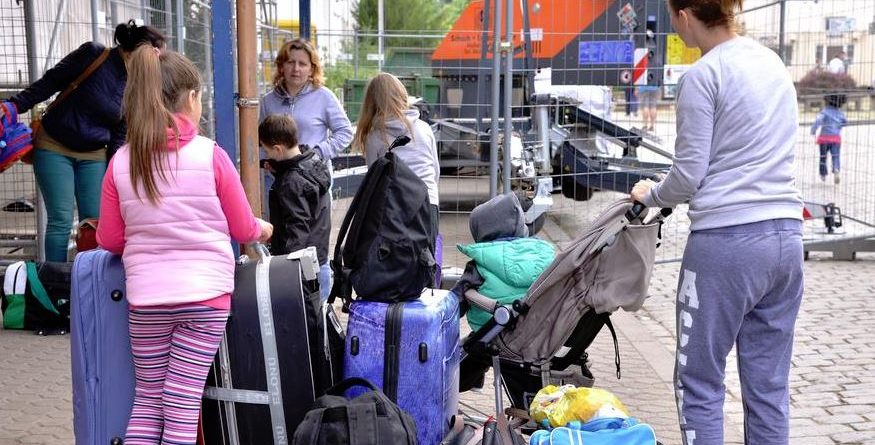 Ekspertët: Nga Shqipëria po ikin njerëzit me standard jetese