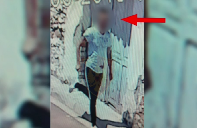 Rrëmben varësen e floririt e ia mbath me vrap, kapet 32-vjeçari (VIDEO)