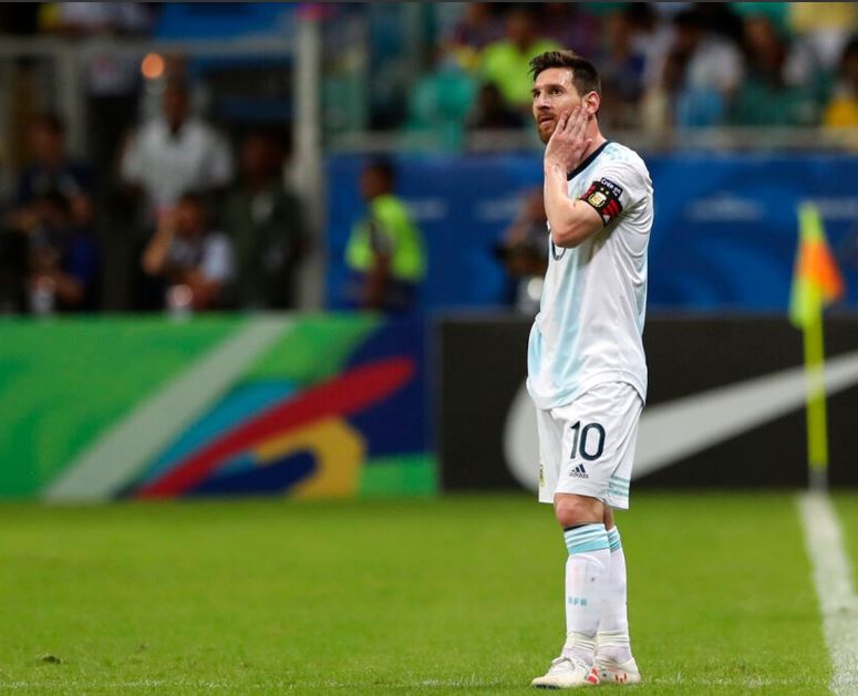 Humbja shokuese e Argjentinës, reagon Mesi: Çelësat i kemi vetë në dorë, duhet të …