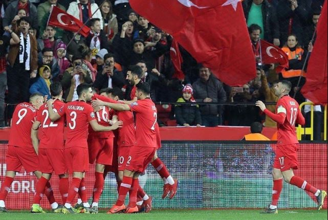 Humbja tronditëse ndaj Turqisë, L’Equipe masakron Kampionët e Botës!