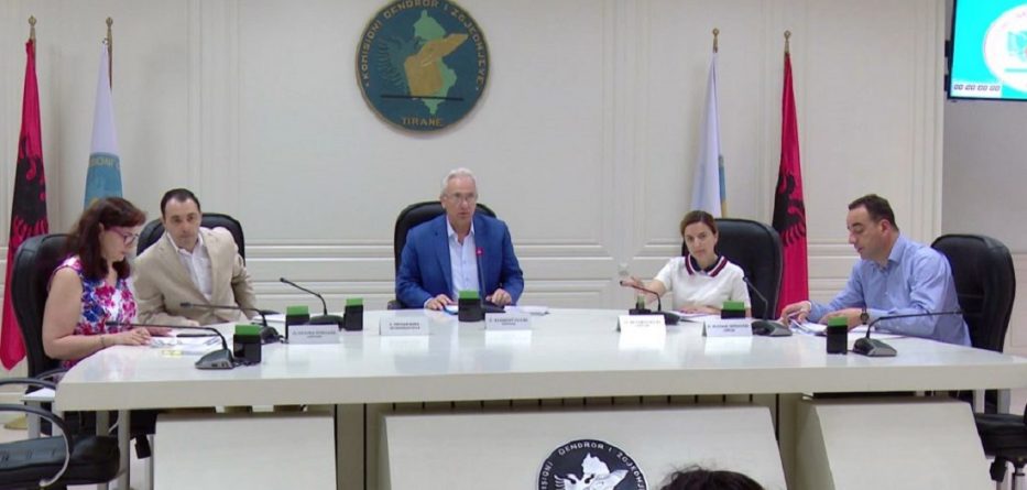 KQZ ndryshon vendndodhjen e vendnumërimeve në Kavajë e Tropojë