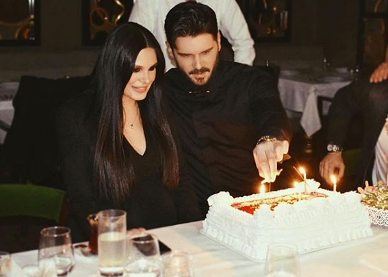 Almeda dhe Tolga me pushime, urojnë Bajramin me foton e ëmbël