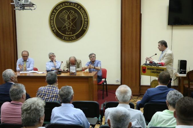 Idrizi: Akademia e Shkencave të hyjë në debat me historianë grekë