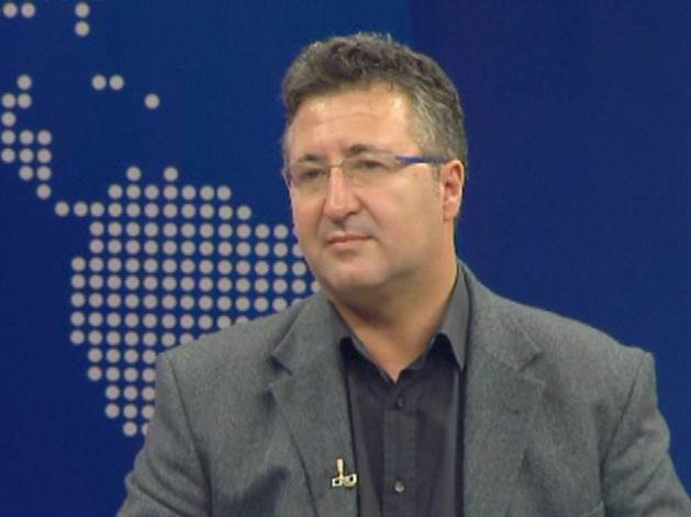 Pas përgjimeve reagon analisti Andi Bejtja: Organizata kriminale ” Mos e rruj K….”