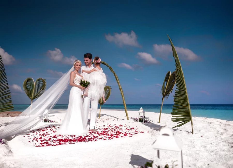 Alban Skënderaj tregon arsyen pse ai dhe Miriami nuk bënë dasmë tradicionale