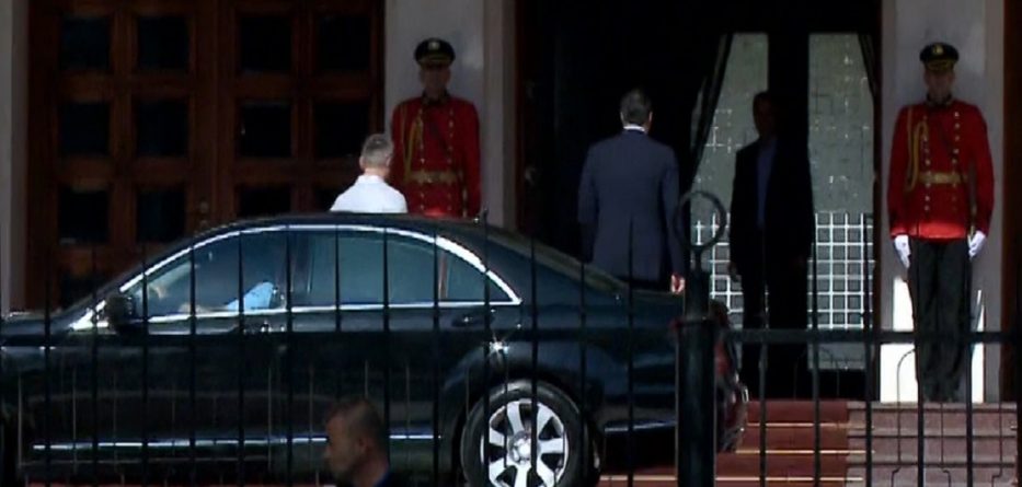 Basha korrekt me Metën, shkon në Presidencë për krizën politike