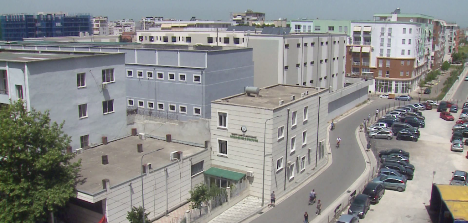 Bllokuesi i valëve tek “313” penalizon banorët në kryeqytet