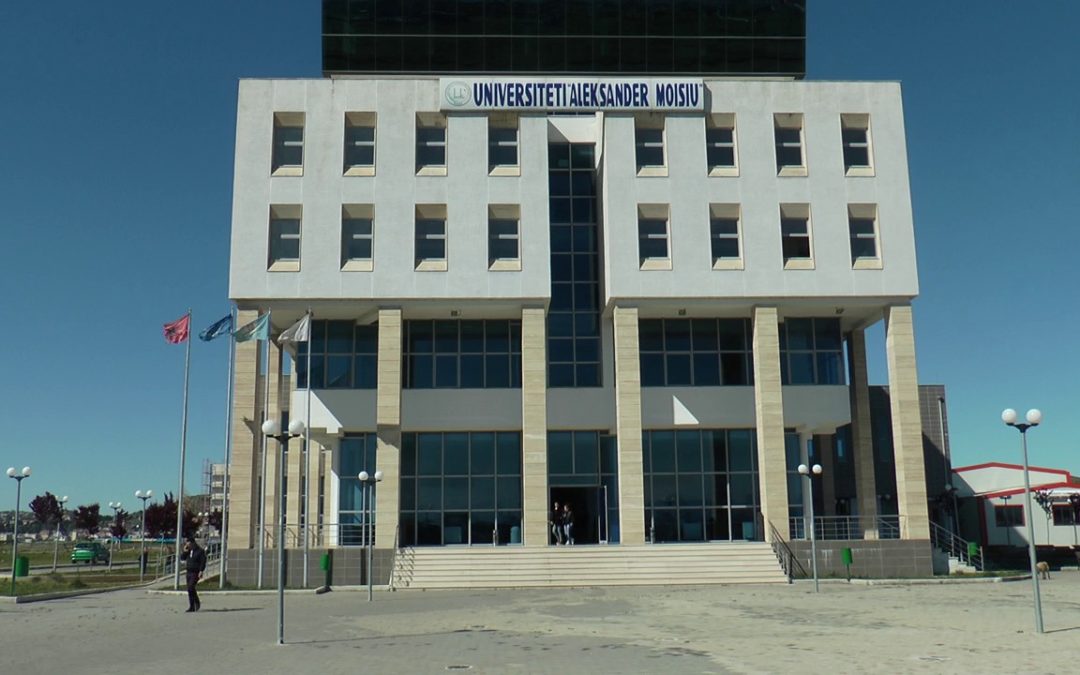 Karta e Studentit në Durrës, premtimi i pambajtur që mbetet peng i burokracive mes institucioneve